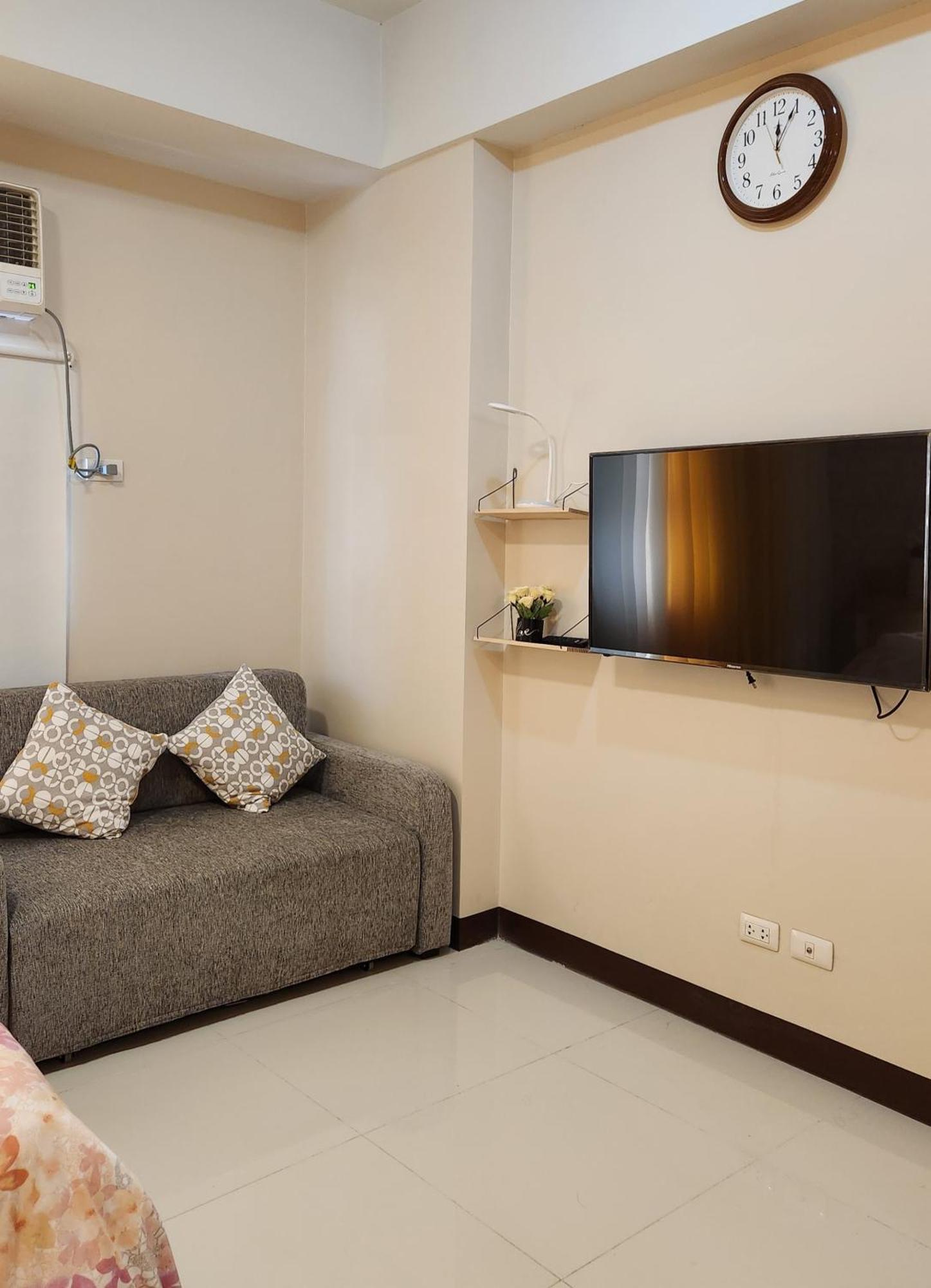 Апартаменты House Of B&Y At 101 Newport Across Naia T3 Манила Экстерьер фото